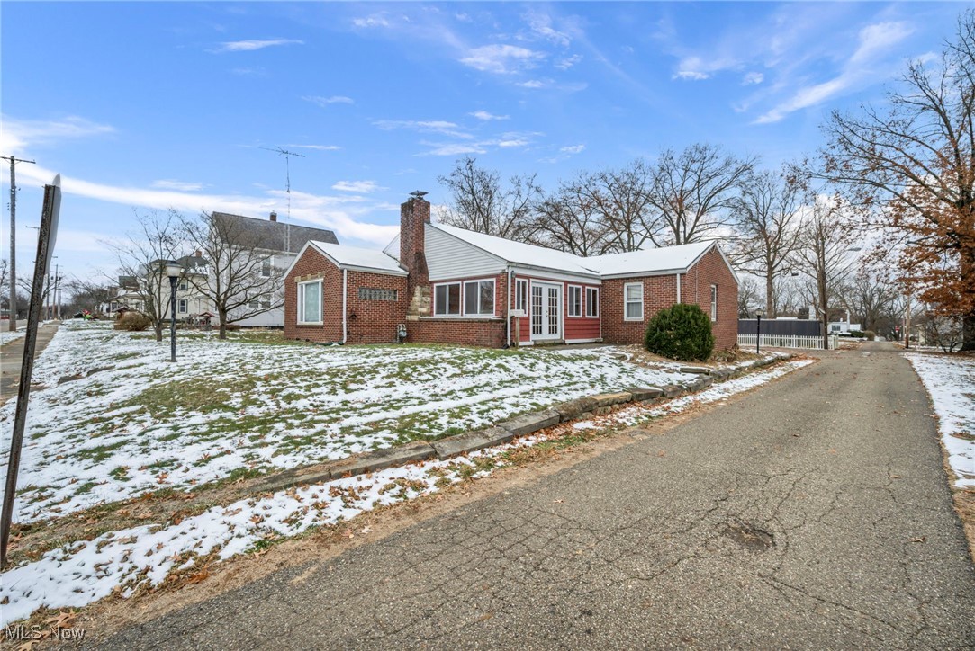 Village/Navarre - Residential