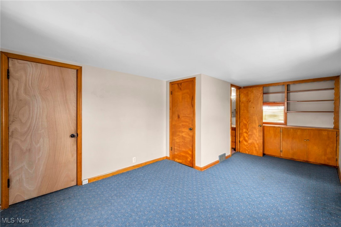 Village/Navarre - Residential