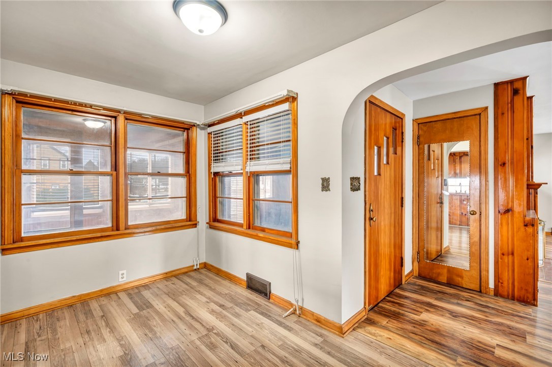 Village/Navarre - Residential