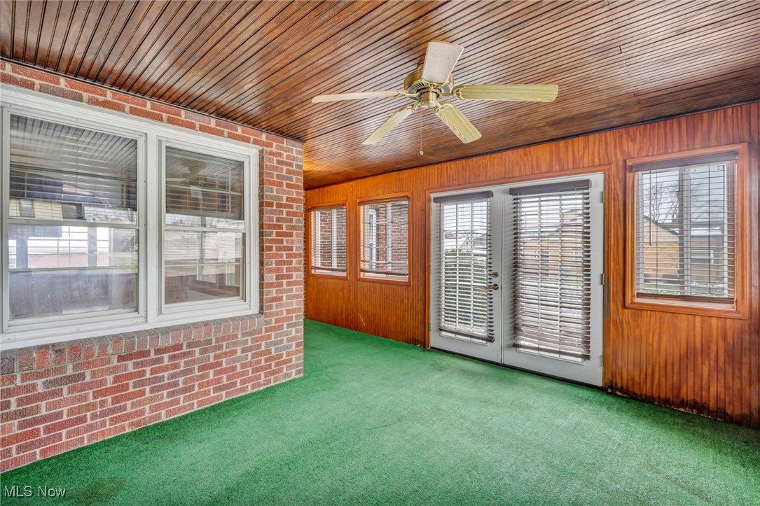 Village/Navarre - Residential