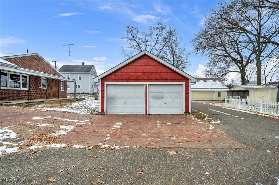 Village/Navarre - Residential