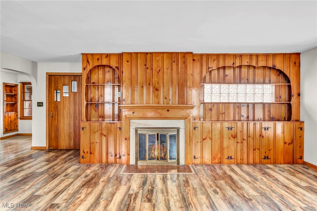 Village/Navarre - Residential