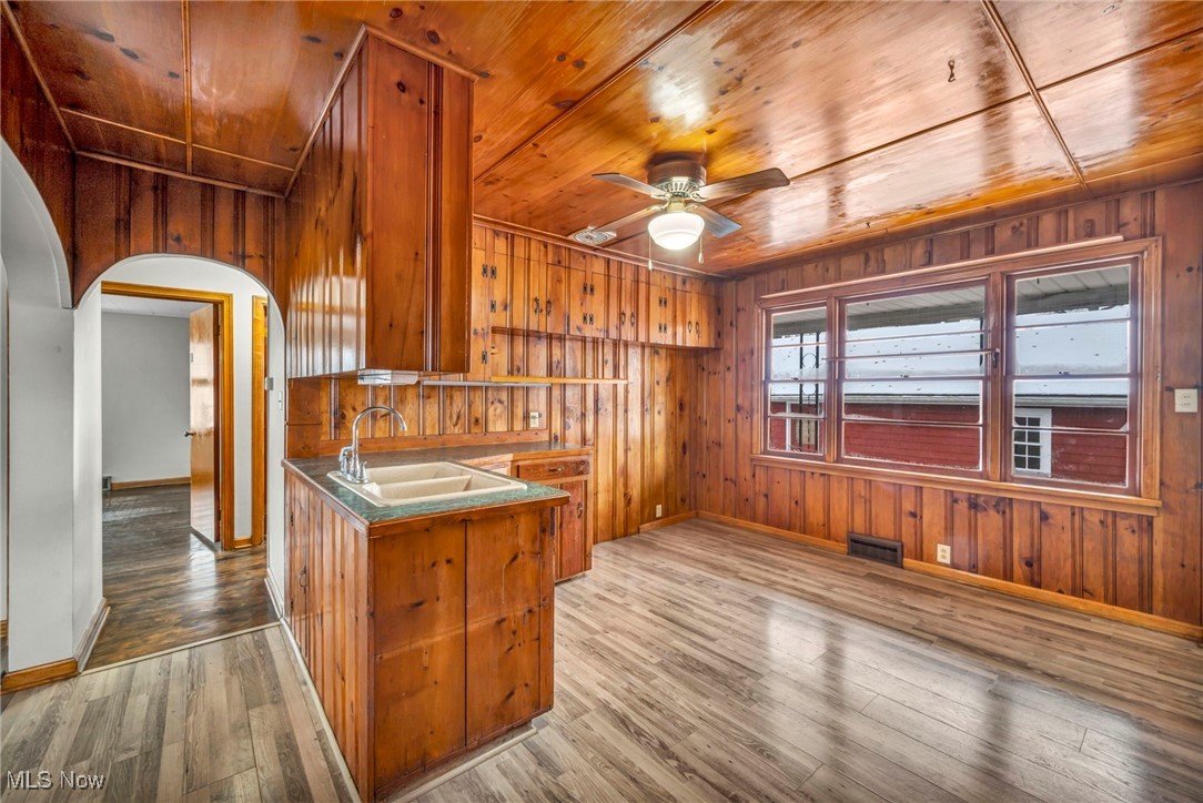 Village/Navarre - Residential