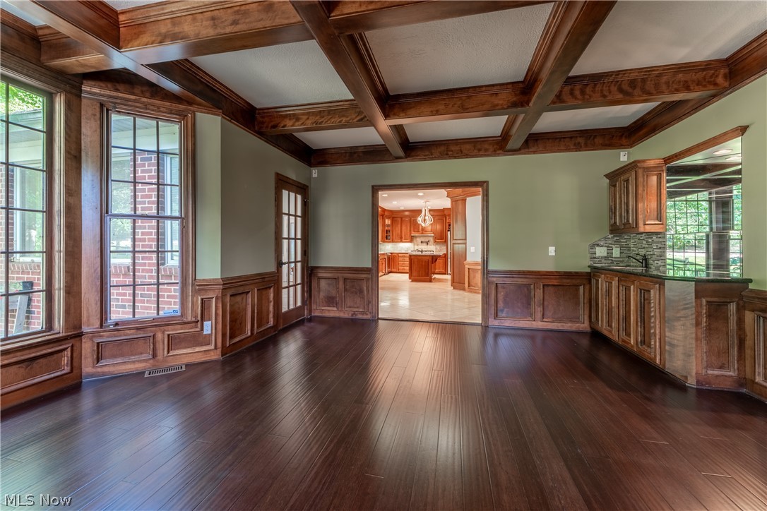 Foxchase Hills - Residential