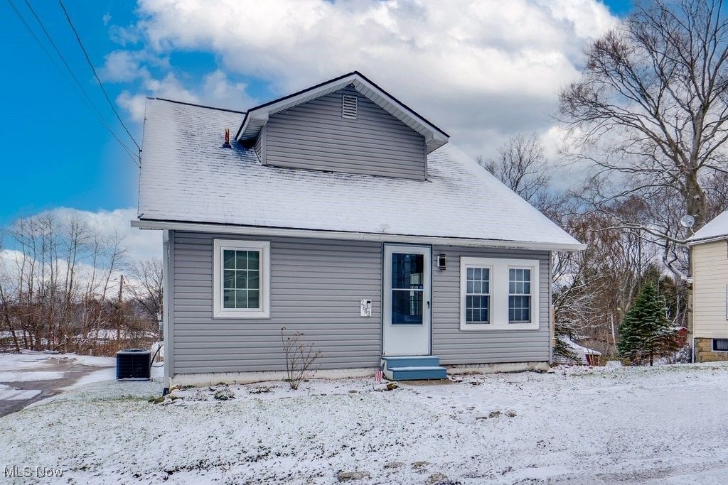 Photo of 2643 Monroe Street, Lakemore, OH 44250 (MLS # 5180943)