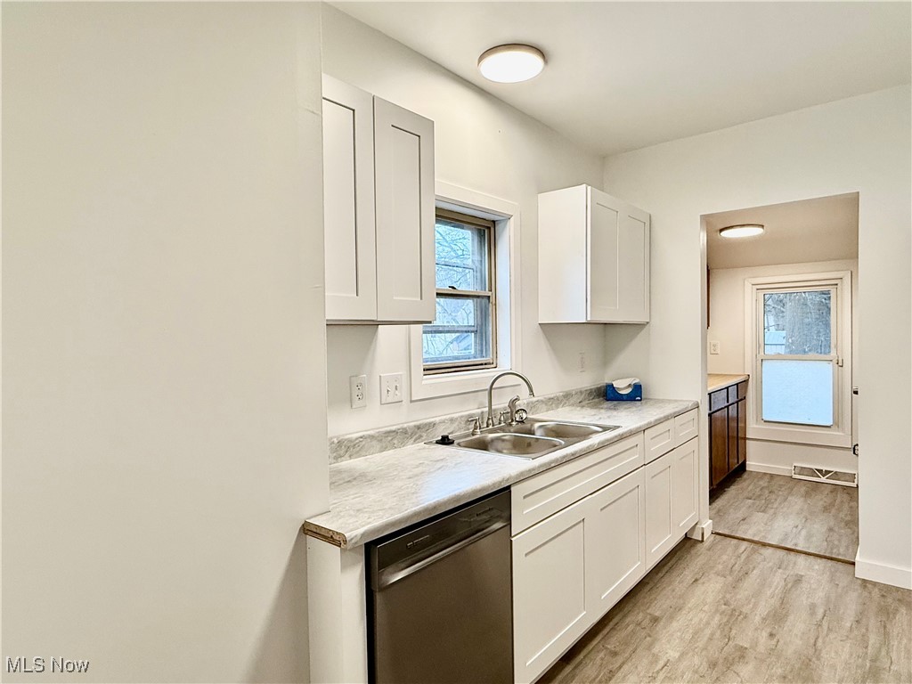 Colonial Homes - Residential