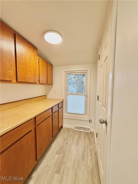 Colonial Homes - Residential