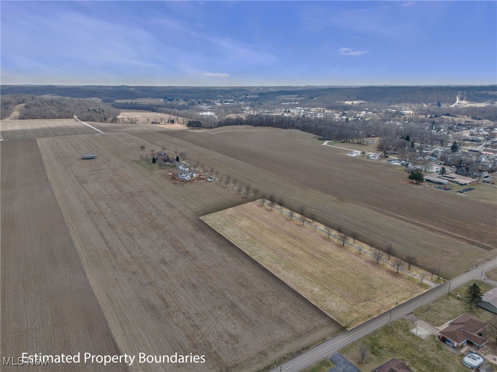 8038 Avalon Road, Malvern, Ohio image 2