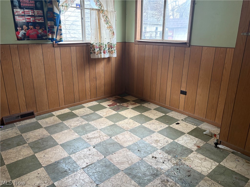 Jos Stanleys - Residential