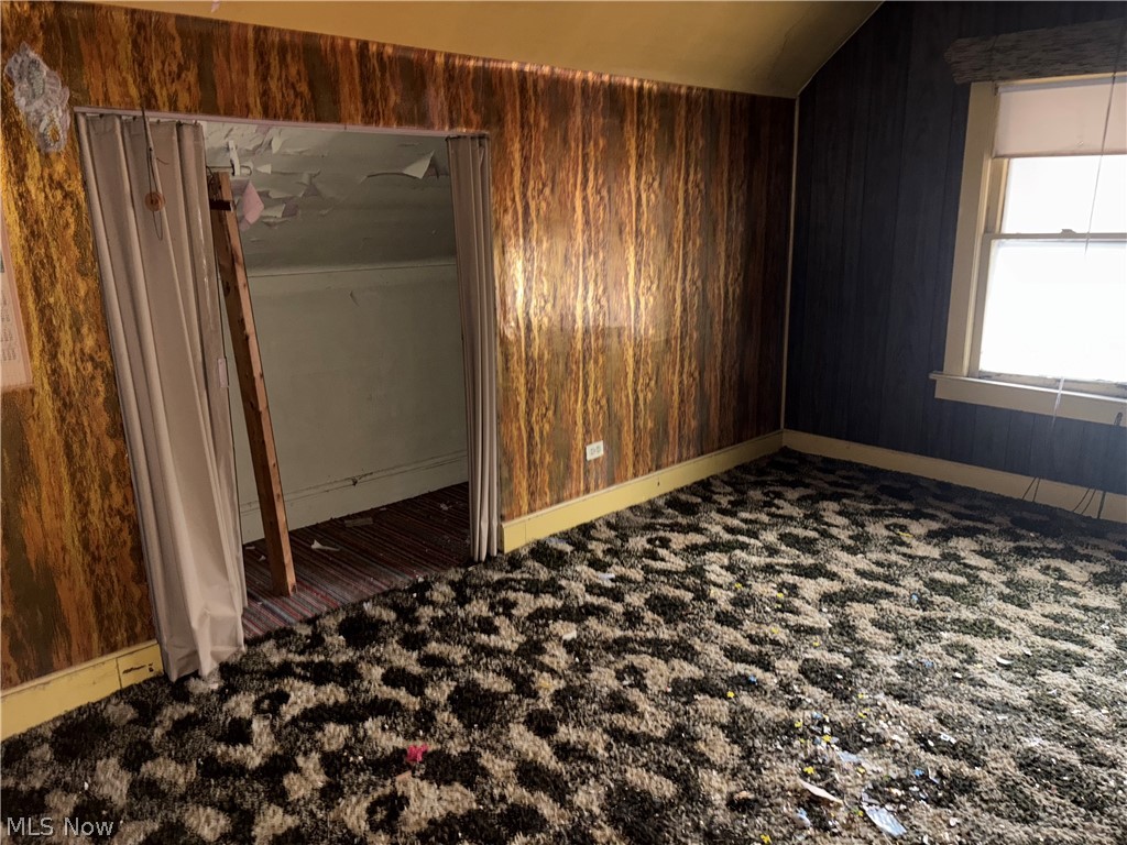 Jos Stanleys - Residential