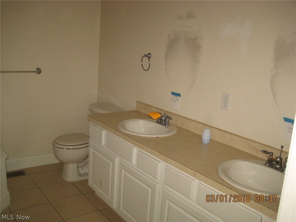 Chenoweth Country Club - Residential