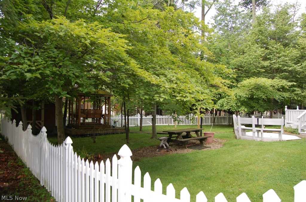 Royal-State 02 - Residential