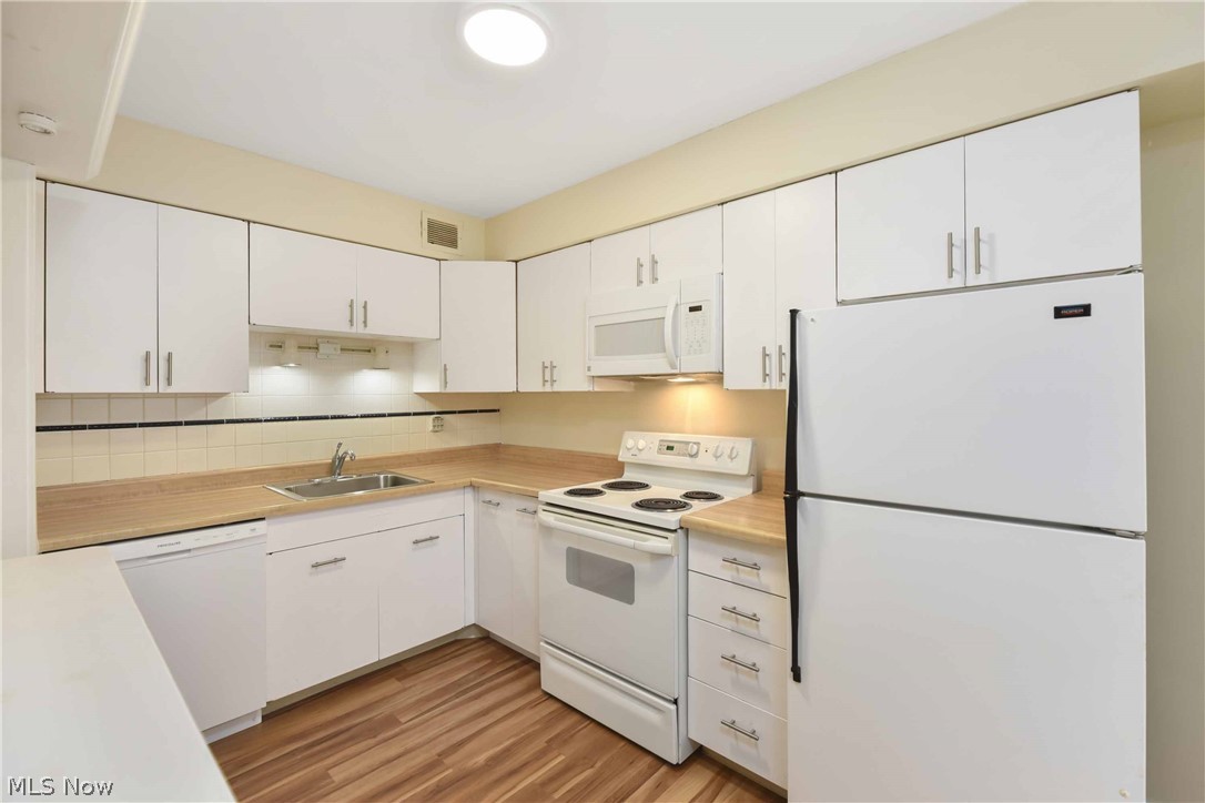 Marine Towers East - Residential Lease