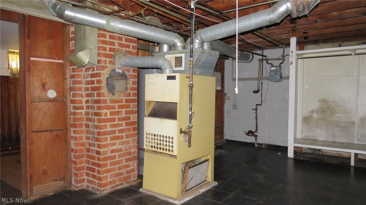 S H Kleinman Realty Cos Shake - Residential