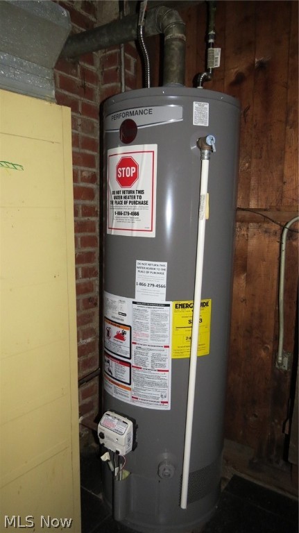 S H Kleinman Realty Cos Shake - Residential