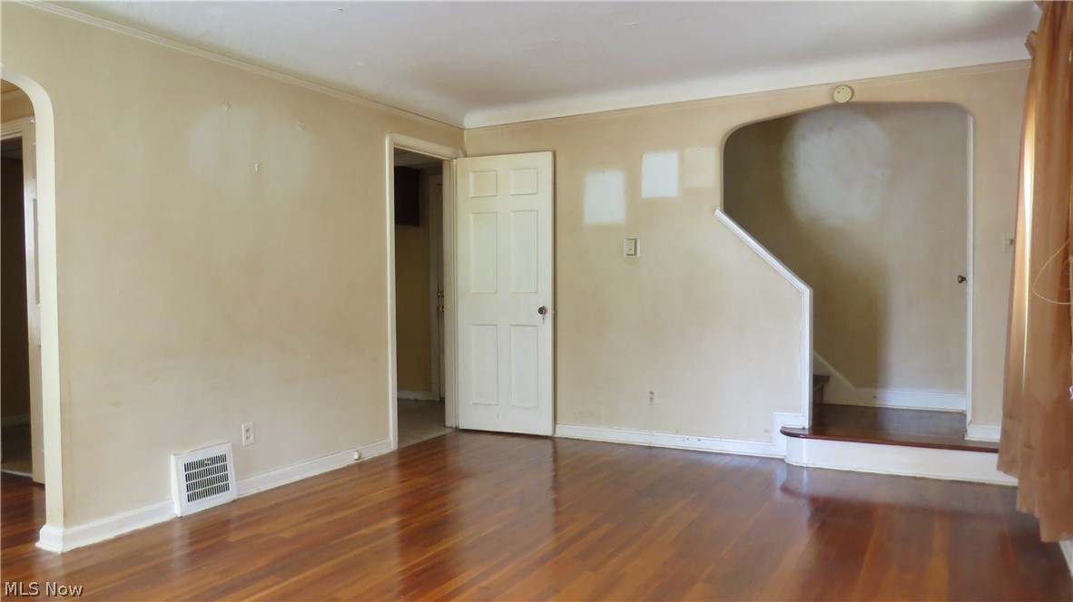 S H Kleinman Realty Cos Shake - Residential