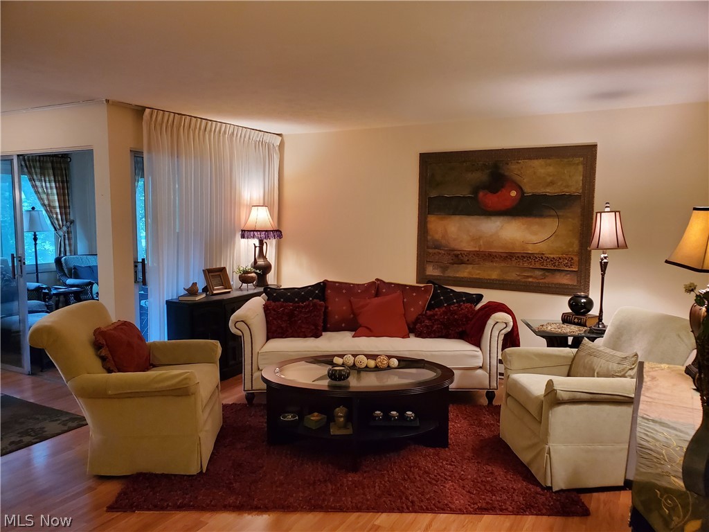 Silver Lake Towers - Residential