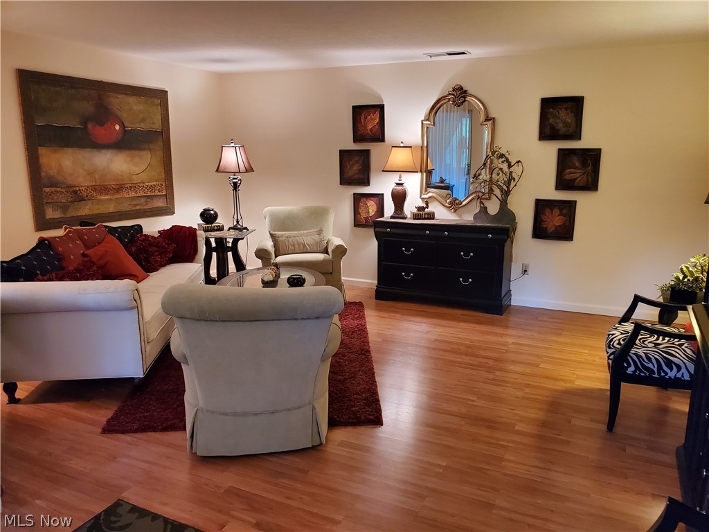 Silver Lake Towers - Residential