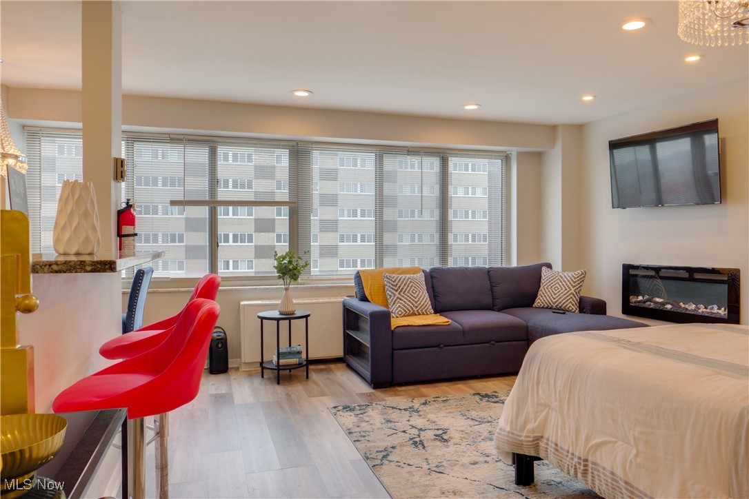 Marine Towers East Condo - Residential