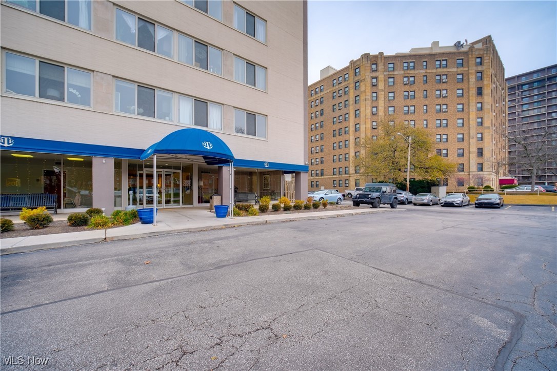 Marine Towers East Condo - Residential