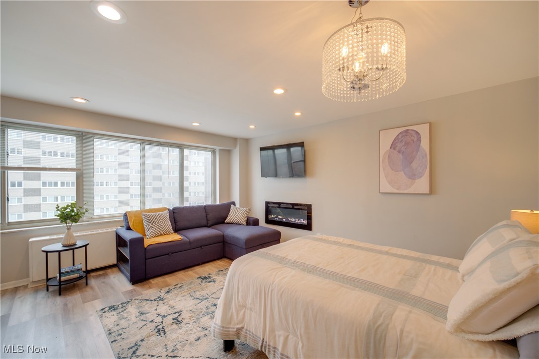 Marine Towers East Condo - Residential