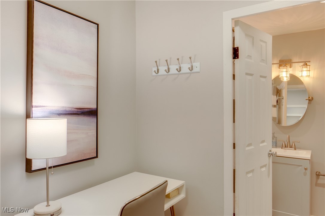 Marine Towers East Condo - Residential