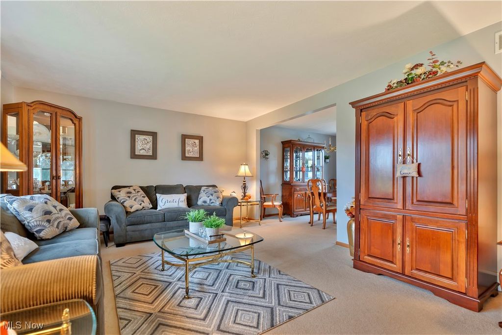 Photo of 1702 Gulf Street NW, Uniontown, OH 44685 (MLS # 5167627)