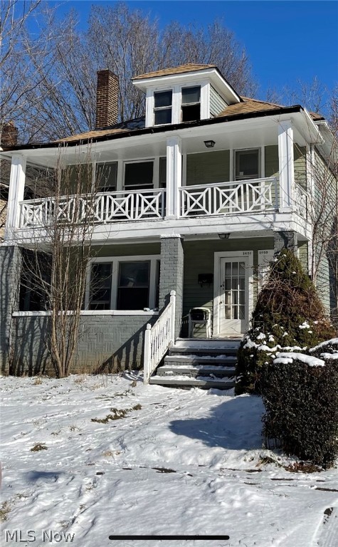 Great rent potential. Renovated in 2017. 100 % Occupied with one long term tenant. Lease is month to month. Cash positive income since purchased. Managed by Gentile Property Management. Landlord pays water/sewer.