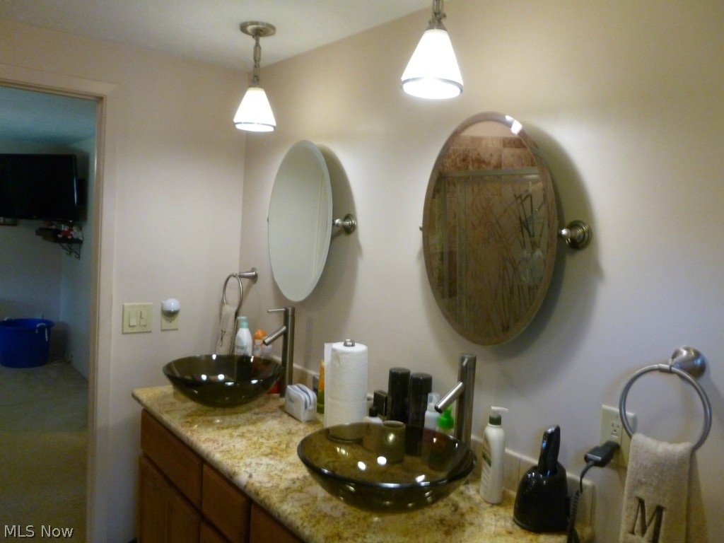 Deerfield Lake - Residential Lease