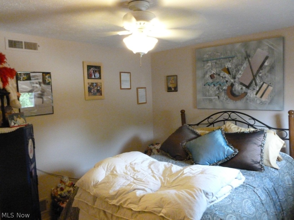 Deerfield Lake - Residential Lease