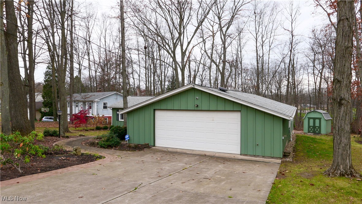 8155 South Park, Garrettsville, Ohio image 3