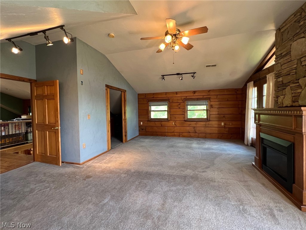 Restful Lake - Residential