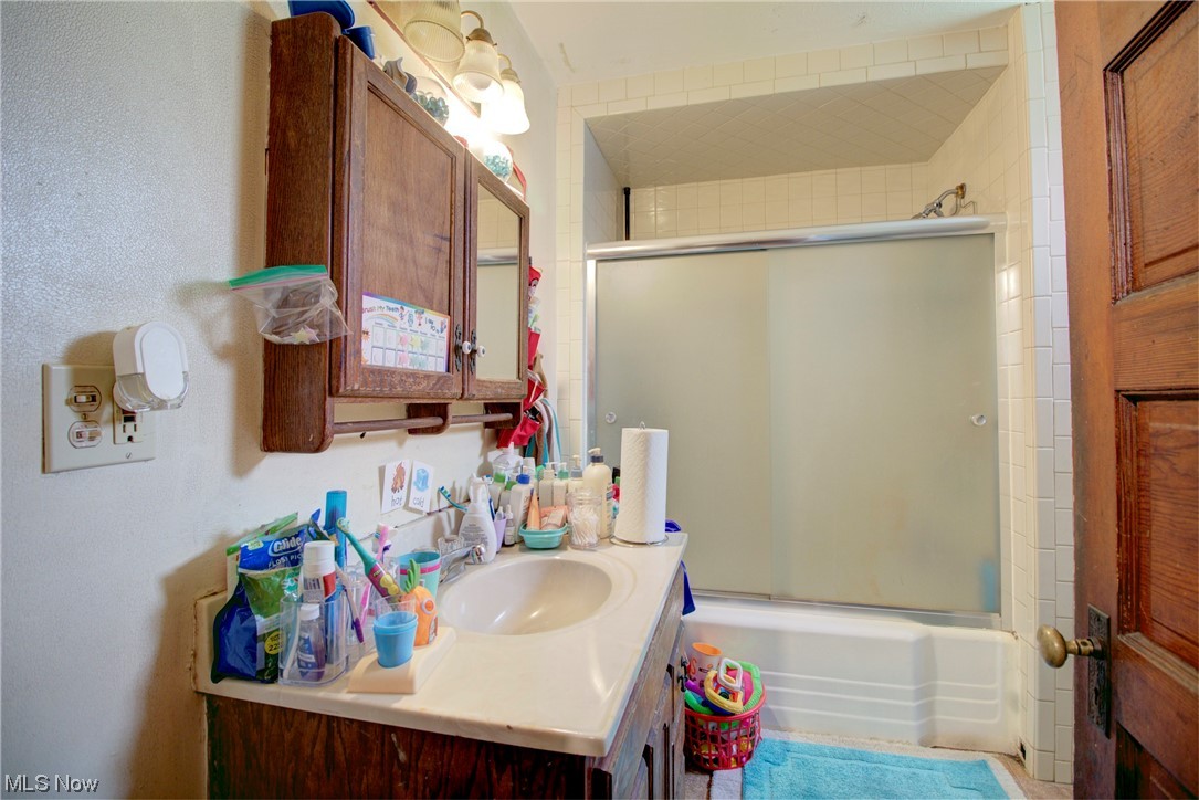 Dunbar Ruggles - Residential Income