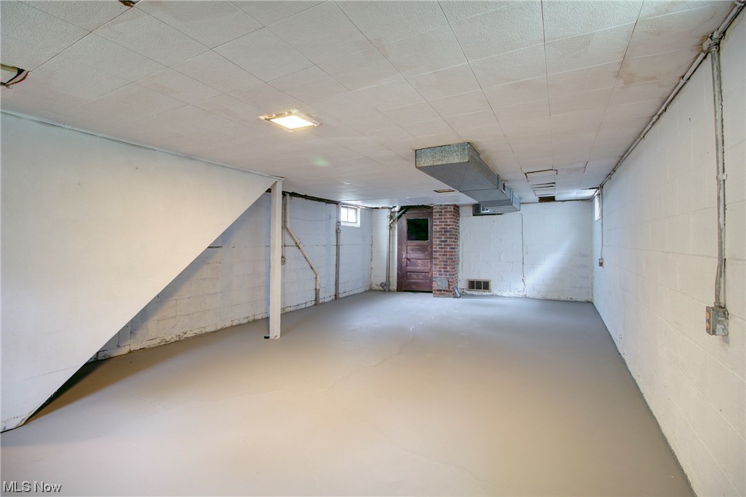 Dunbar Ruggles - Residential Income