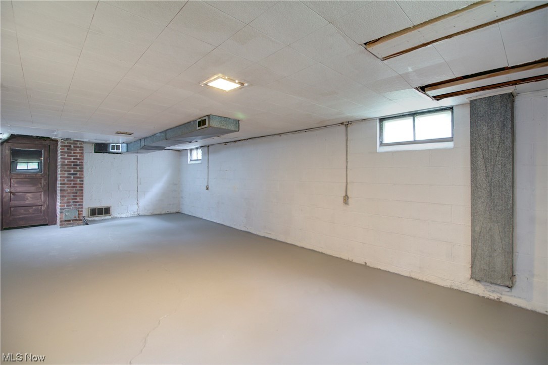 Dunbar Ruggles - Residential Income