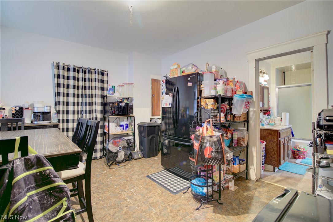 Dunbar Ruggles - Residential Income