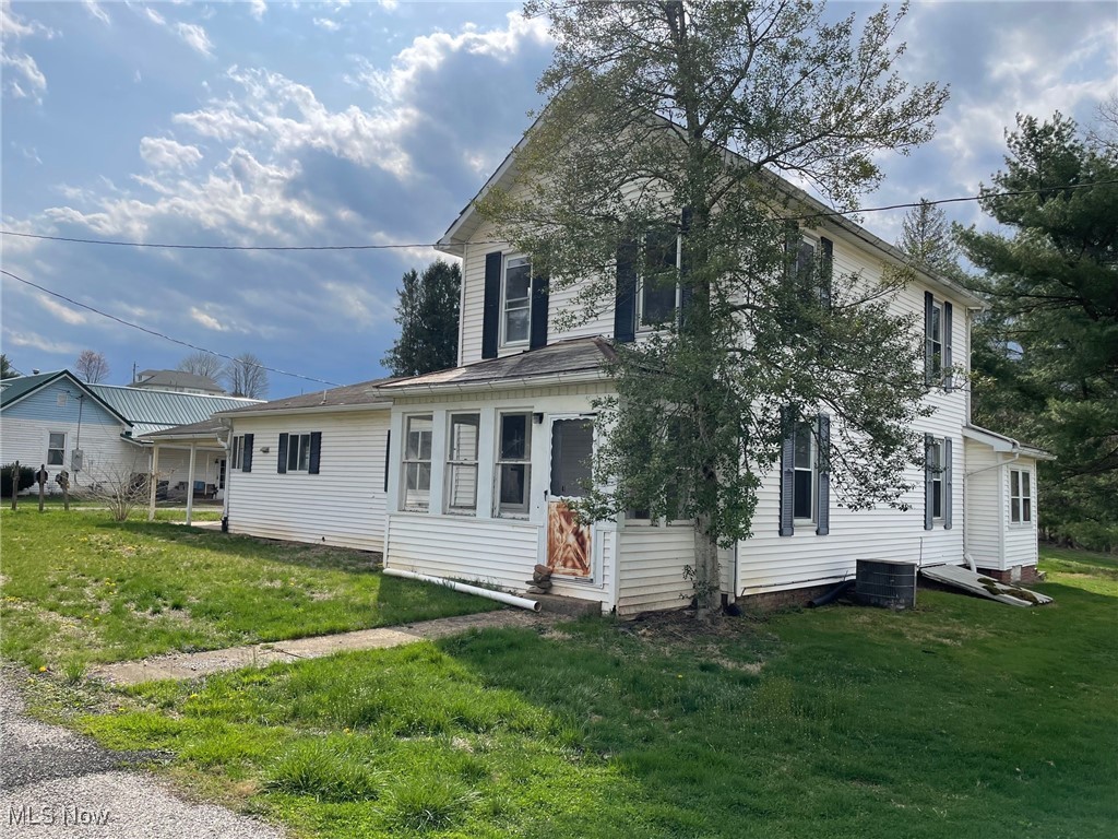 10 Hill Street, Whipple, Ohio image 3