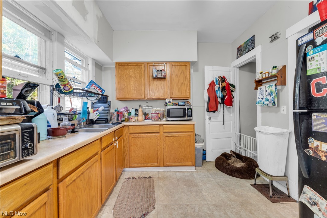 George P & Matilda Henrys - Residential Income