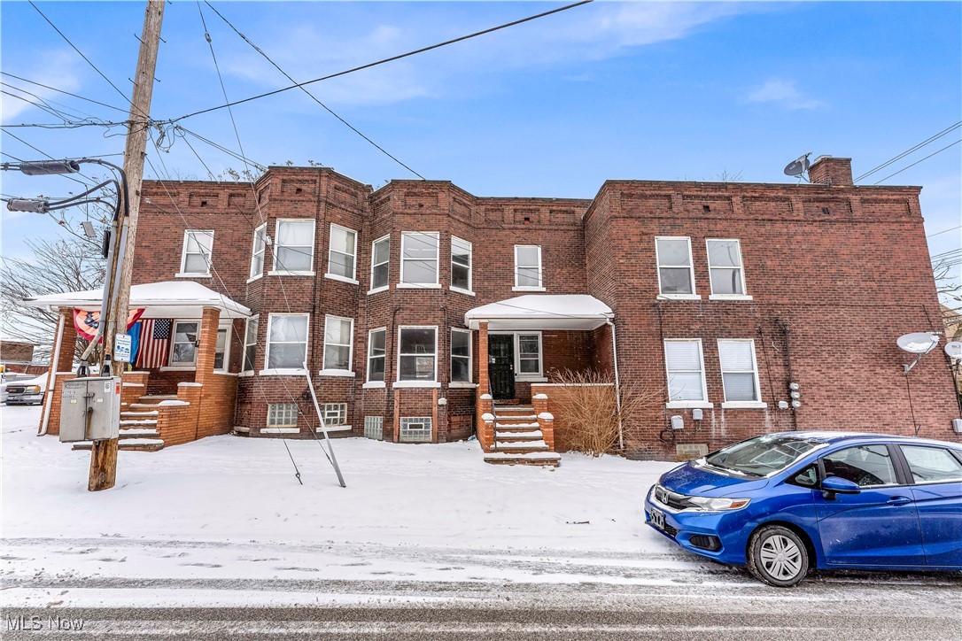Multi-family investment property with 4 units. Each unit has 2 bedrooms and 1 full bathroom. Shared laundry in basement. Currently fully occupied! Great addition to any rental portfolio!