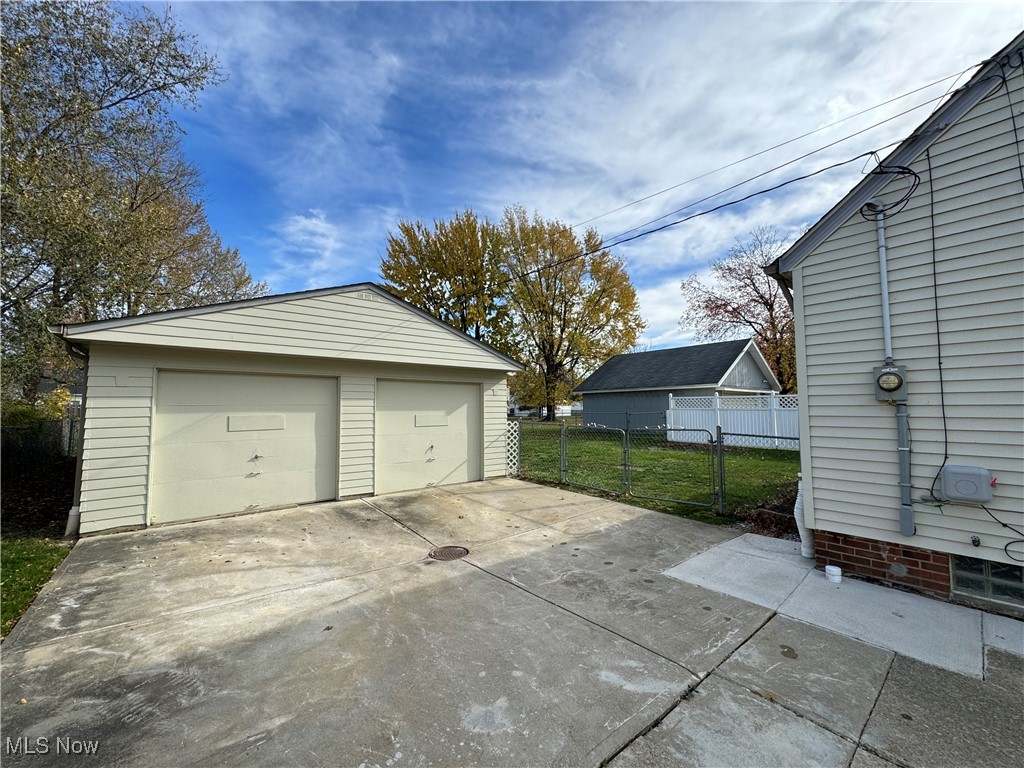 5187 Karen Isle Drive, Willoughby, Ohio image 33