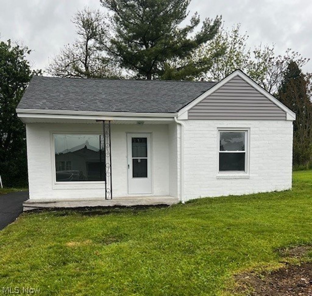 Photo of 411 Wesley Avenue, Youngstown, OH 44509 (MLS # 5210118)