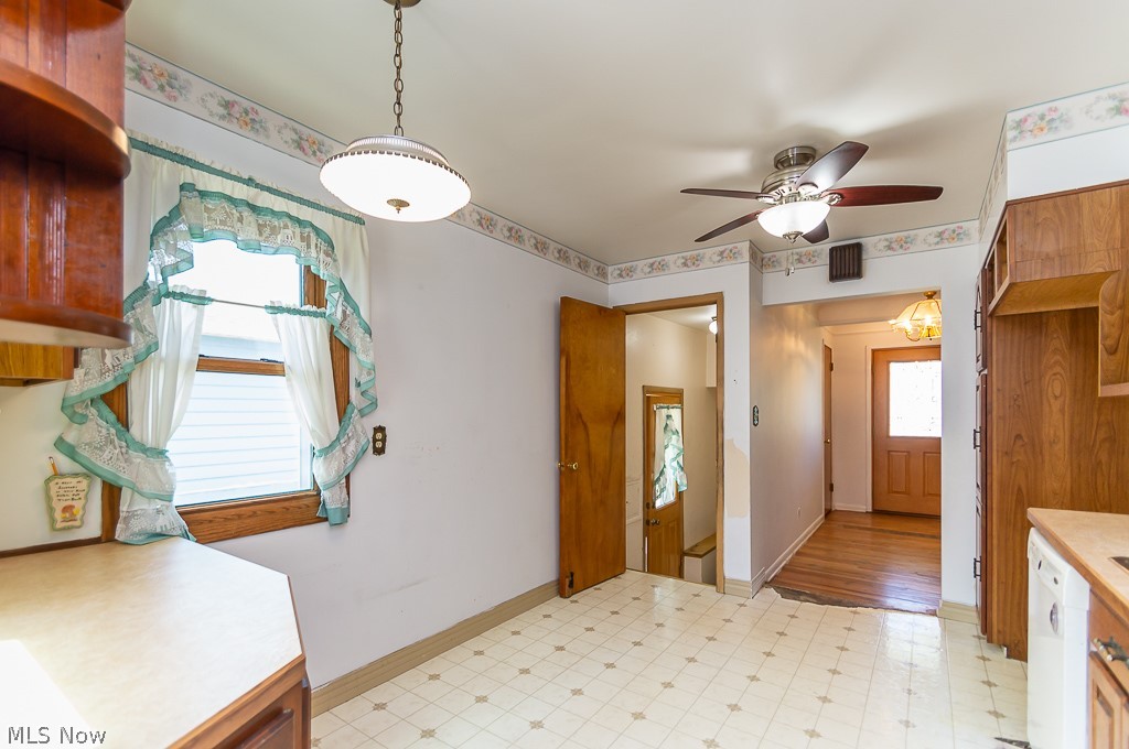 Sunshine Realty Inc Hossfeld - Residential