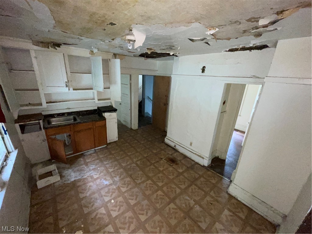 Morrison & Glenns Blvd P - Residential Income