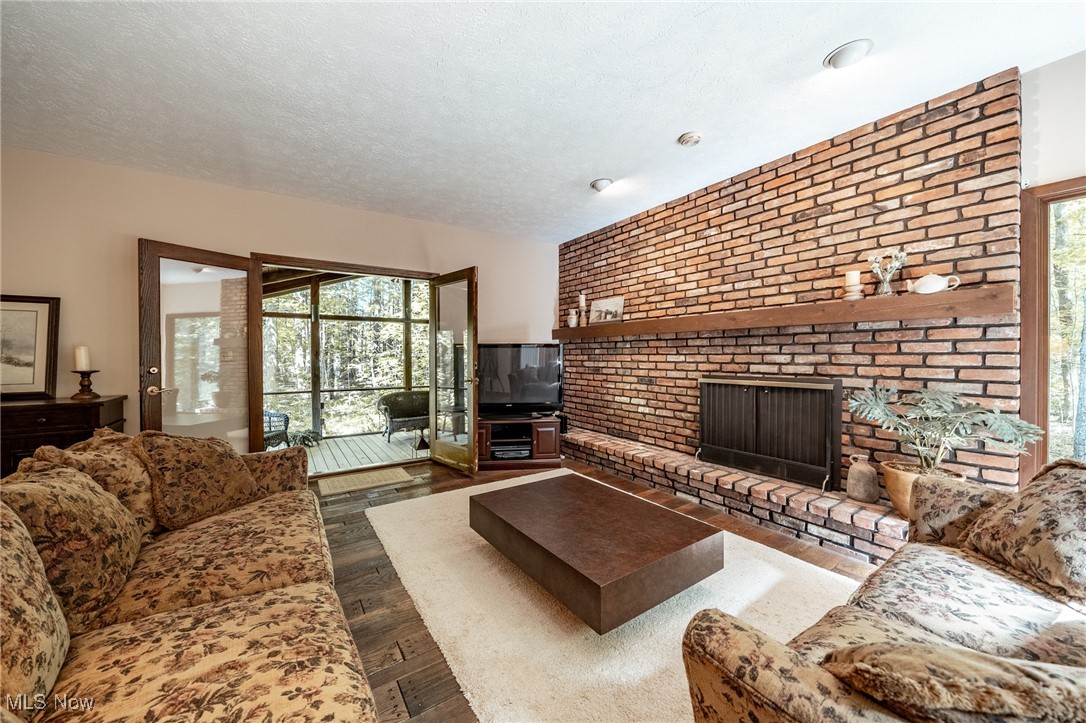 10576 Hemlock Ridge Drive, Chardon, Ohio image 15