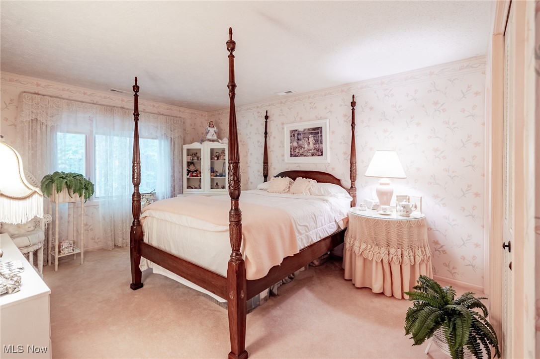 10576 Hemlock Ridge Drive, Chardon, Ohio image 27