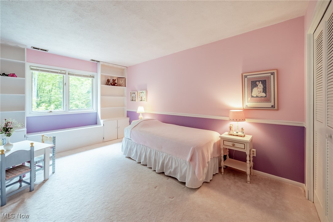 10576 Hemlock Ridge Drive, Chardon, Ohio image 25