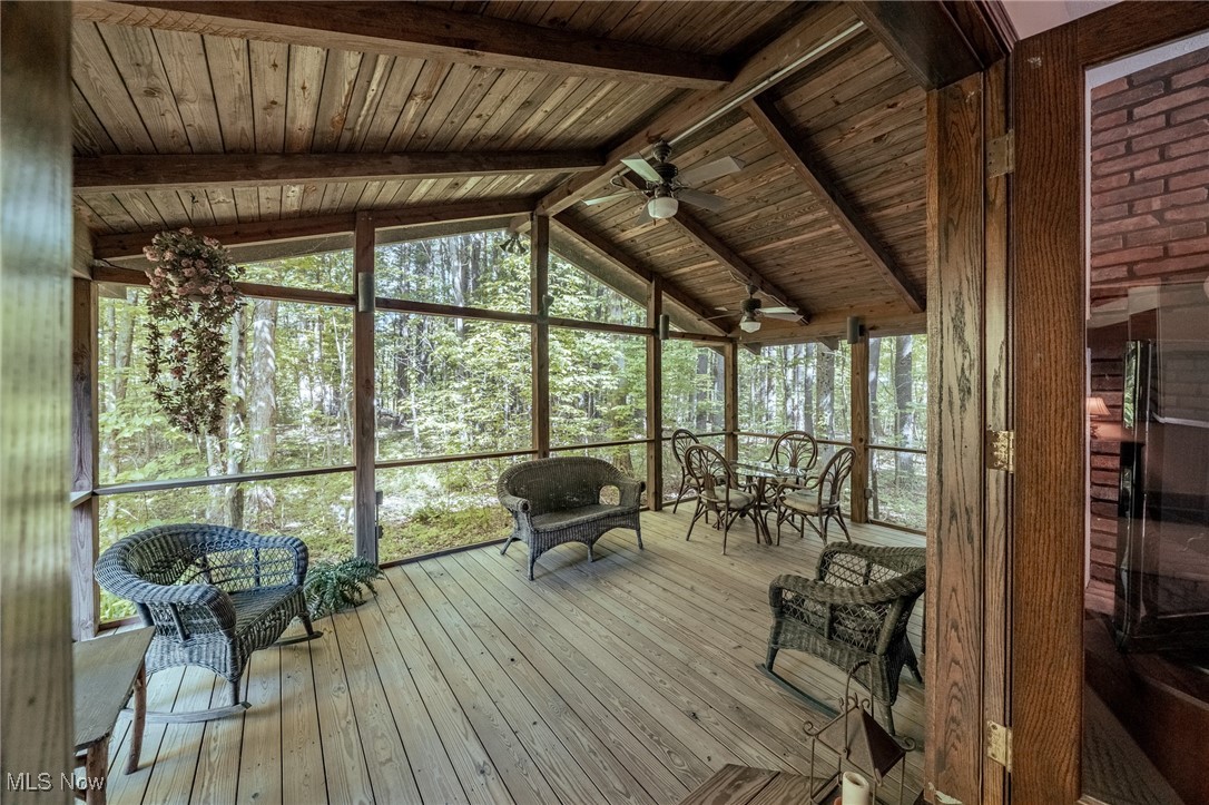 10576 Hemlock Ridge Drive, Chardon, Ohio image 5