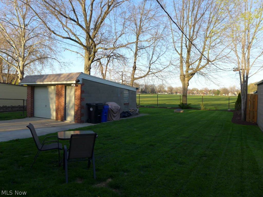 A J Halls Parkland - Residential