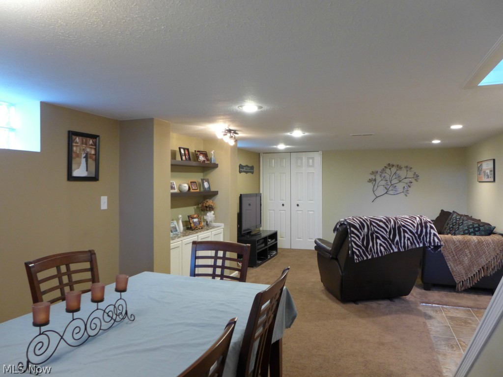 A J Halls Parkland - Residential