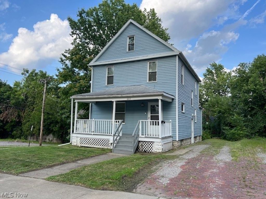 Photo of 603 Kling Street, Akron, OH 44311 (MLS # 5187375)